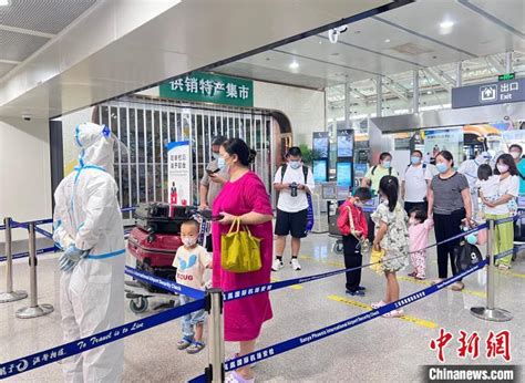 三亚转运滞留旅客以来首个准时起飞航班飞赴上海 - 国内动态 - 华声新闻 - 华声在线