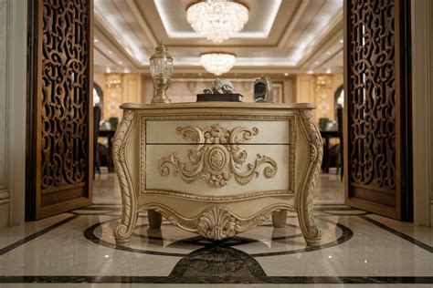Unique Wooden Bedside Table – Teak Wood, Hand-Carved for Artistic Bedr ...