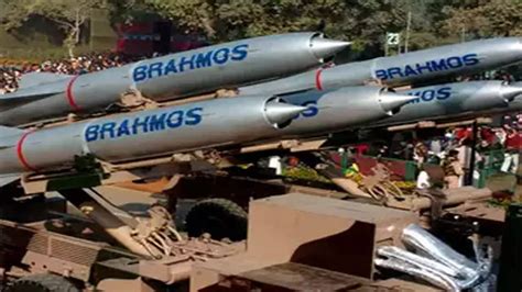 BrahMos Missile's 800 km Range Confirmed; Entire Pakistan Within India ...