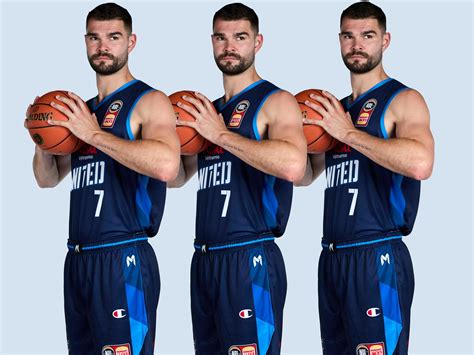 Isaac Humphries on being the first openly gay Aussie basketball player ...