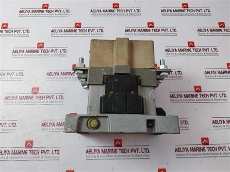 Siemens 3Tb54 17-0A 3 Pole Breaking Contactor 220V 60Hz – Aeliya Marine ...