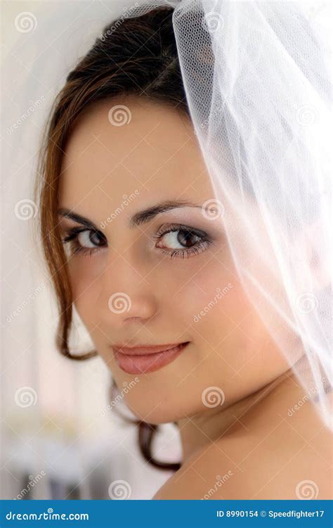 Pretty Bride Woman 的图像结果