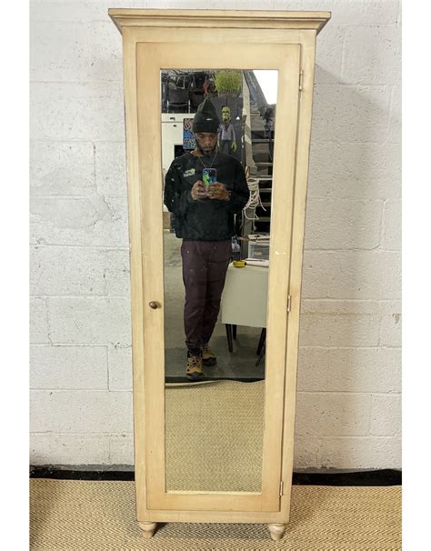 Armoire Body Meaning at Angeline Barron blog