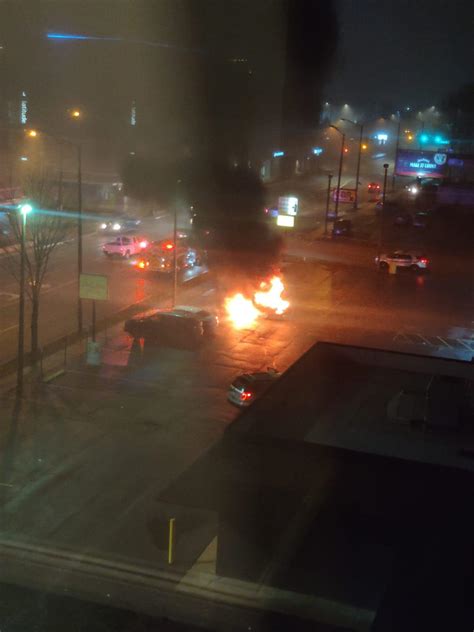 What is happening on University Ave? A whole car was just on fire : r/UIUC