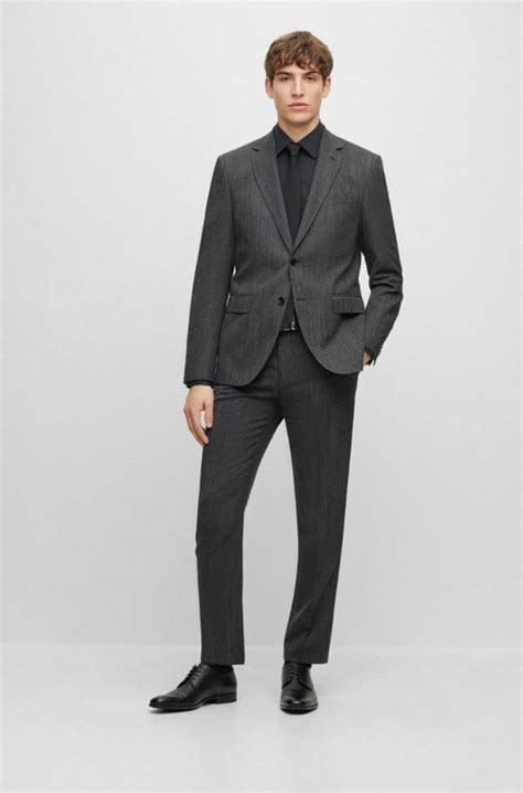 Business Person Outfit 的图像结果