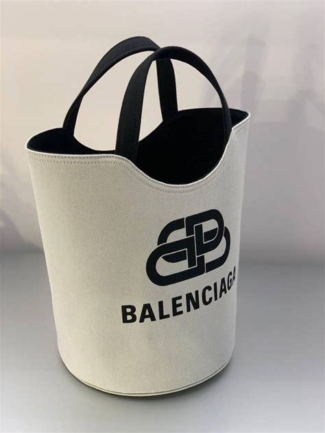 Balenciaga | Bags designer fashion, Balenciaga bag, Fancy bags