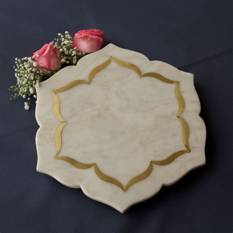 NAZARA MARBLE PLATTER – THATCHED ROOF