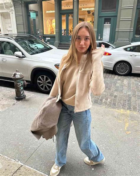 Dasha Dova - Age, Height, Net Worth, Boyfriend, Bio, Facts, Wiki