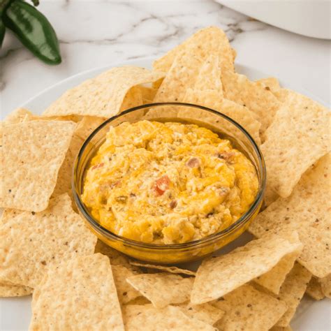 Easy Cheesy Jalapeño Dip Recipe for Game Day and Parties