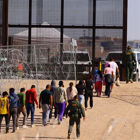 Harris Biden Complicated Relationship