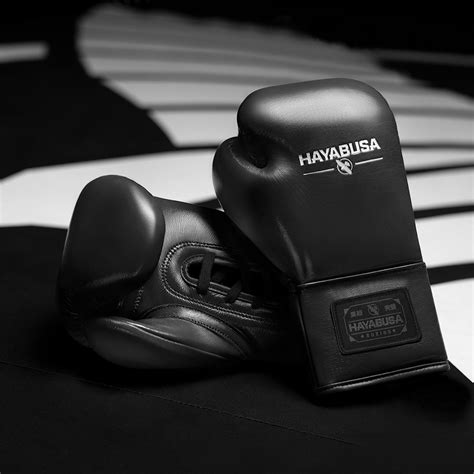 Unorthodox Advantage: Master the Southpaw Boxing Stance • Hayabusa