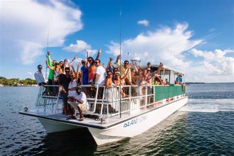 Green Turtle - Reviews, Photos - Sunset Marine And Boat Rentals ...