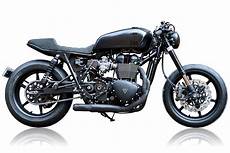 Motorcycle Cafe by Back In Black A Bonneville Cafe Racer Resurrection Bike Motorcycle Cafe