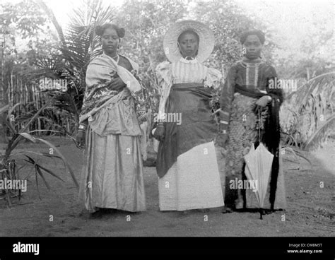 People in Madagascar 的图像结果