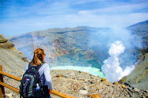 Mount Aso Crater (helicopter experience optional) & Kumamoto Castle ...