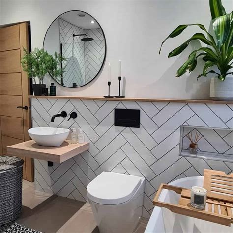 29 Small Bathroom Tile Ideas Perfect for Tight Spaces