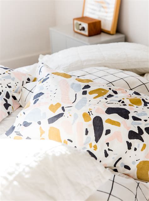 Making Pillowcases 的图像结果