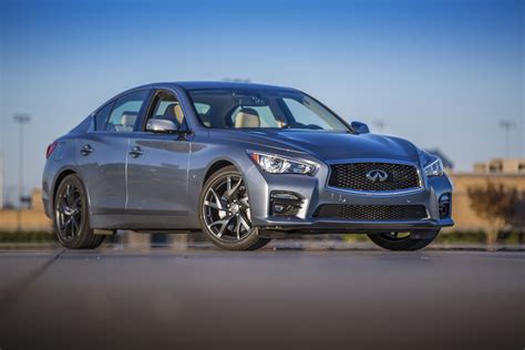 Infiniti Q50 Hybrid Photos and Specs. Photo: Infiniti Q50 Hybrid modern specifications and 17 ...
