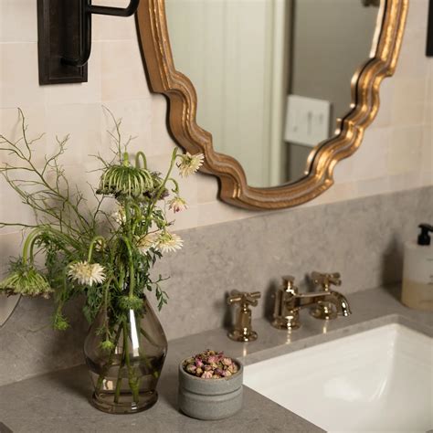 Manhattan Avenue - CHRISTINE VROOM