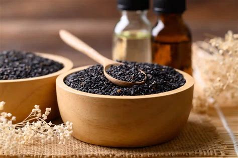 Fall Leaves and Mold Allergy Connection | LifeMD