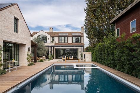 Eastside Tavern - Garden Studio