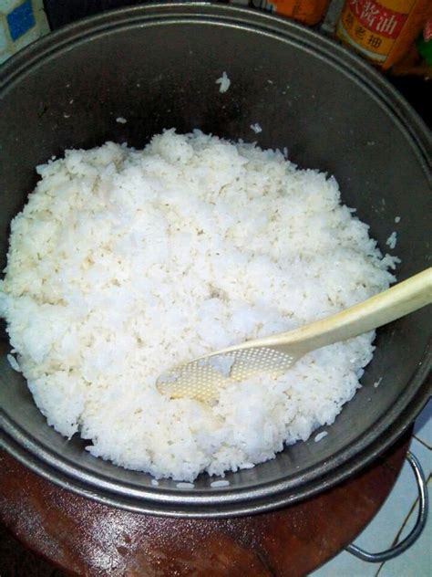 电饭锅煮米饭时间一般是多久-