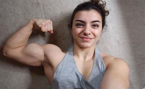 Watch the top 10 bodybuilders in the world 2018 : - Female bodybuilders