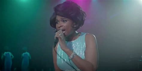 Jennifer Hudson Sings Aretha Franklin’s Signature Song In Respect