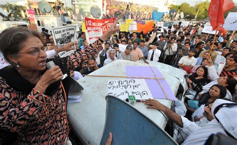 Pakistan Mourns The Loss Of Feminist Icon, Human Rights Activist, And ...