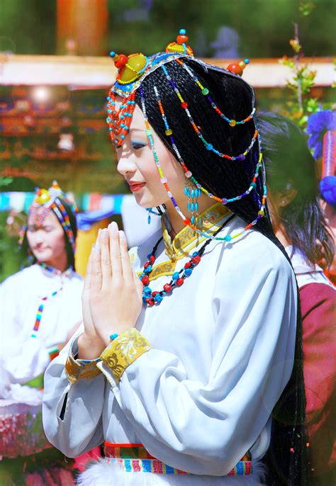 【非遗】藏族服饰：民族服饰中瑰丽的花朵[组图] _图片中国_中国网