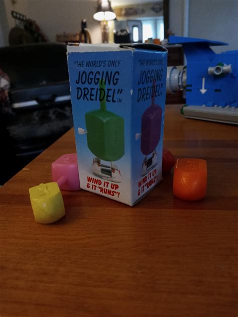 2.99 lot from the goodwil in Victor, NY. Wind it up & it "runs"! : r/Goodwill_Finds