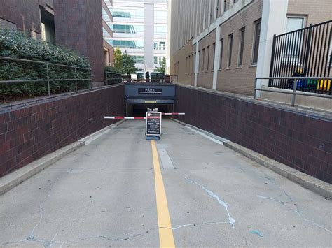 Smithsonian Institution Parking | Washington DC Parking | Parking.com