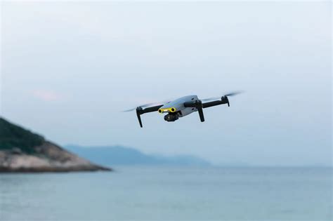 How Far Can Drones Fly - EMSEKFLOL.COM