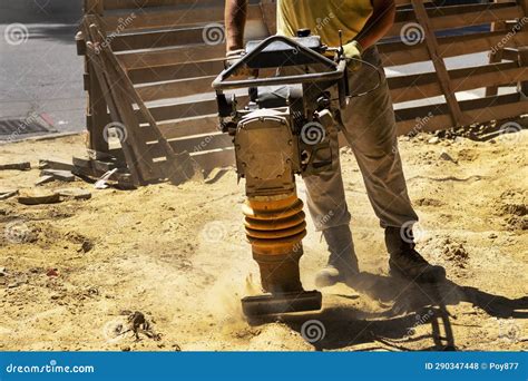 Using a Ground Compactor 的图像结果