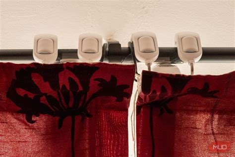 SwitchBot Curtain 3 Review: More Powerful, Quieter, and Easier Solar Charging