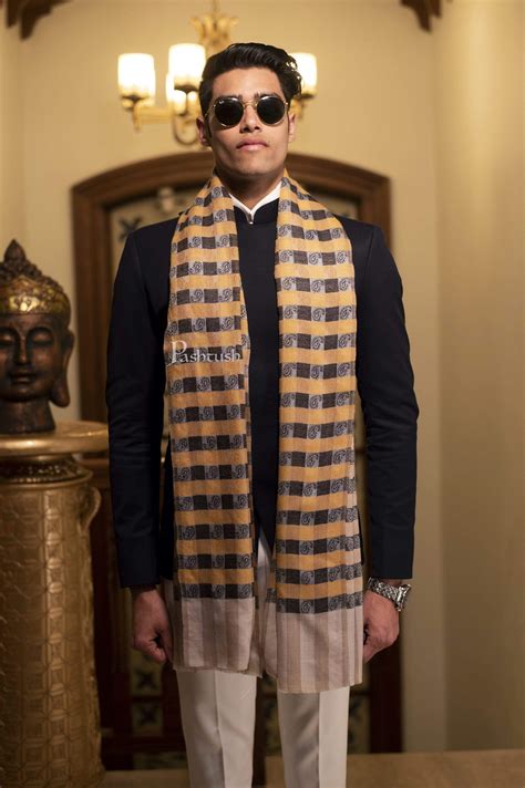 Pashtush Woven Mens Checkered Scarf, Fine Wool Muffler, Soft And Light ...