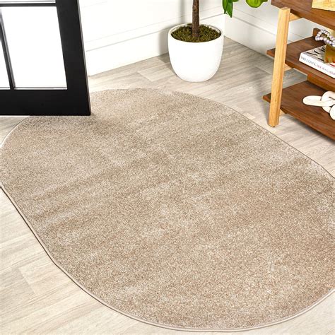 Amazon.com: JONATHAN Y Haze Solid Low-Pile Beige 4x6 Oval Indoor Area ...