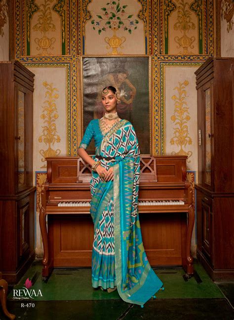 Soft Silk Patola Saree Contrast Blouse and Pallu – Reenaas Fashion