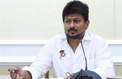 ‘அரசு நிகழ்ச்சிகளில் கட்சி சின்னம், கொடி பொருந்திய ஆடை’ - உதயநிதிக்கு ...