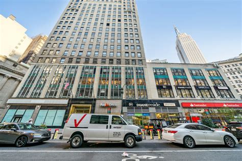 1350 Broadway, New York, NY 10018 - Herald Square Bldg | LoopNet