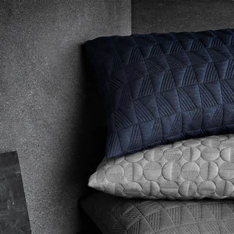 Köp Monster Cushion Large från HEM | Nordiska Galleriet