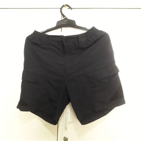 Waistline 30 inches stretchy black cargo style plus size shorts, Women ...