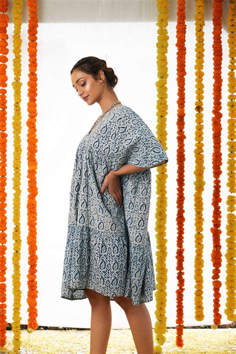 V neck tiered short dress – Akashi Clothing