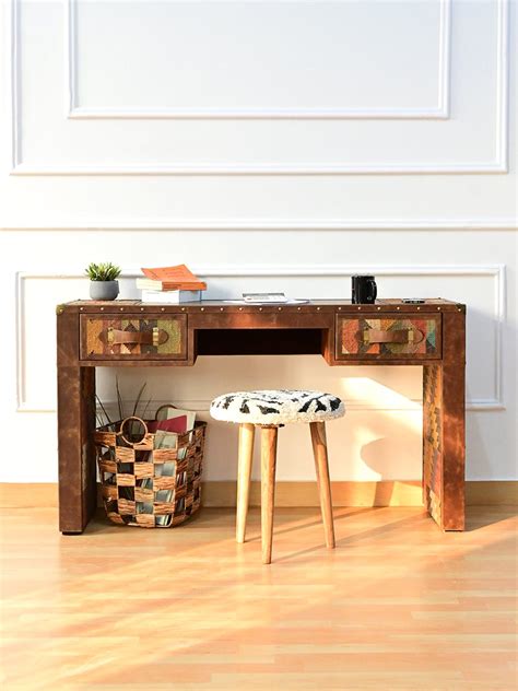 WALES_ LEATHER & KILIM OFFICE TABLE – Art Avenue