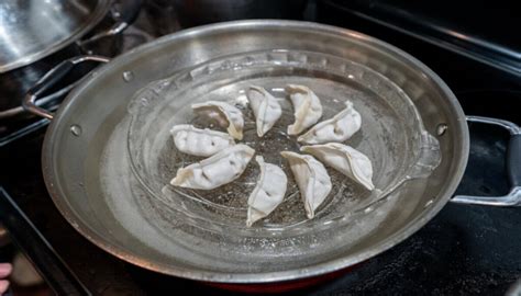 How To Cook Frozen Uncooked Dumplings at Olivia Quinn blog