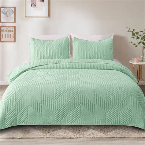 Exclusivo Mezcla California King Quilt Bedding Set, Lightweight Sage ...