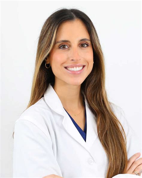 Raquel Gutiérrez Francia - Spanish Hygienist in Dubai