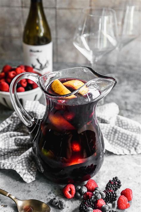 Red Sangria Recipe {The Best!} – WellPlated.com