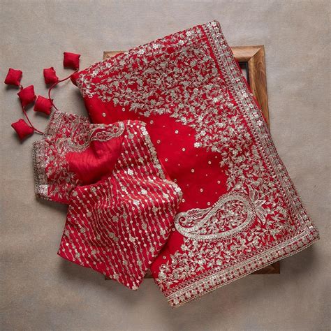 Latest Fancy Designer Saree With Blouse – Fabkent