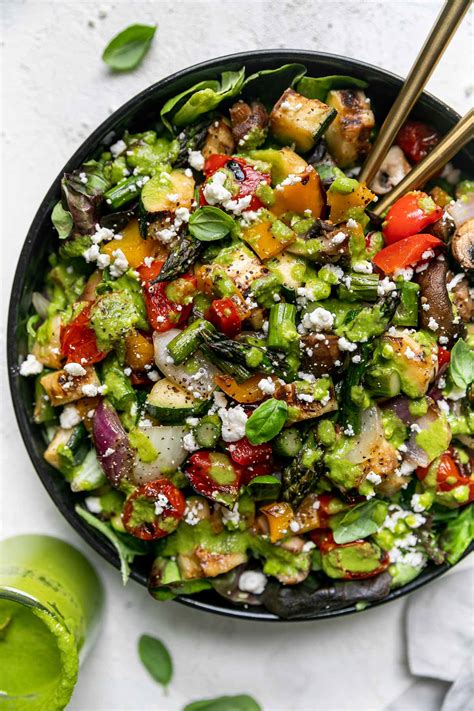 Grilled Vegetable Salad with Lemon Basil Vinaigrette | PWWB